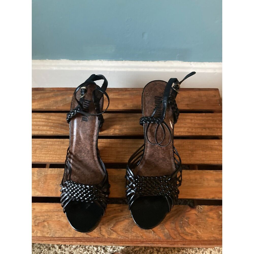 Bongo women's strappy black weaved sandals with 4" heel size 8